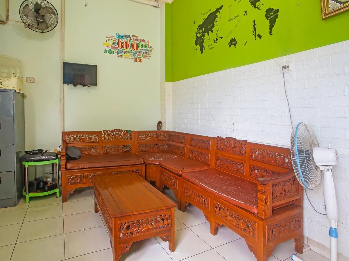 Reddoorz At Guesthouse Oemah Opa Metro Lampung Bagian luar foto